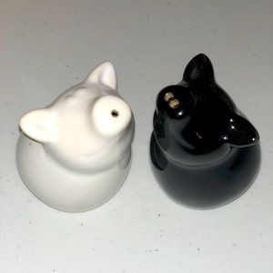 Salt and pepper shakers - vintage